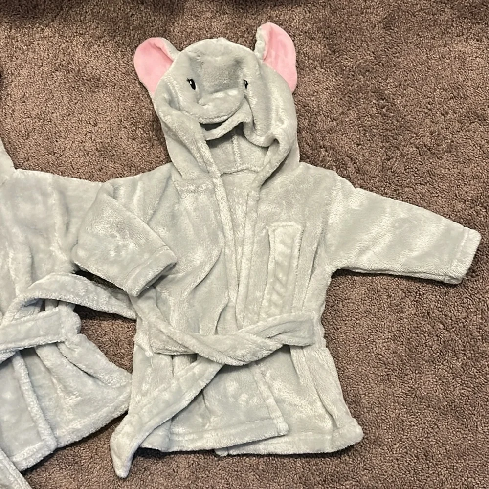 Elephant bath robes 0-9M matching twin set